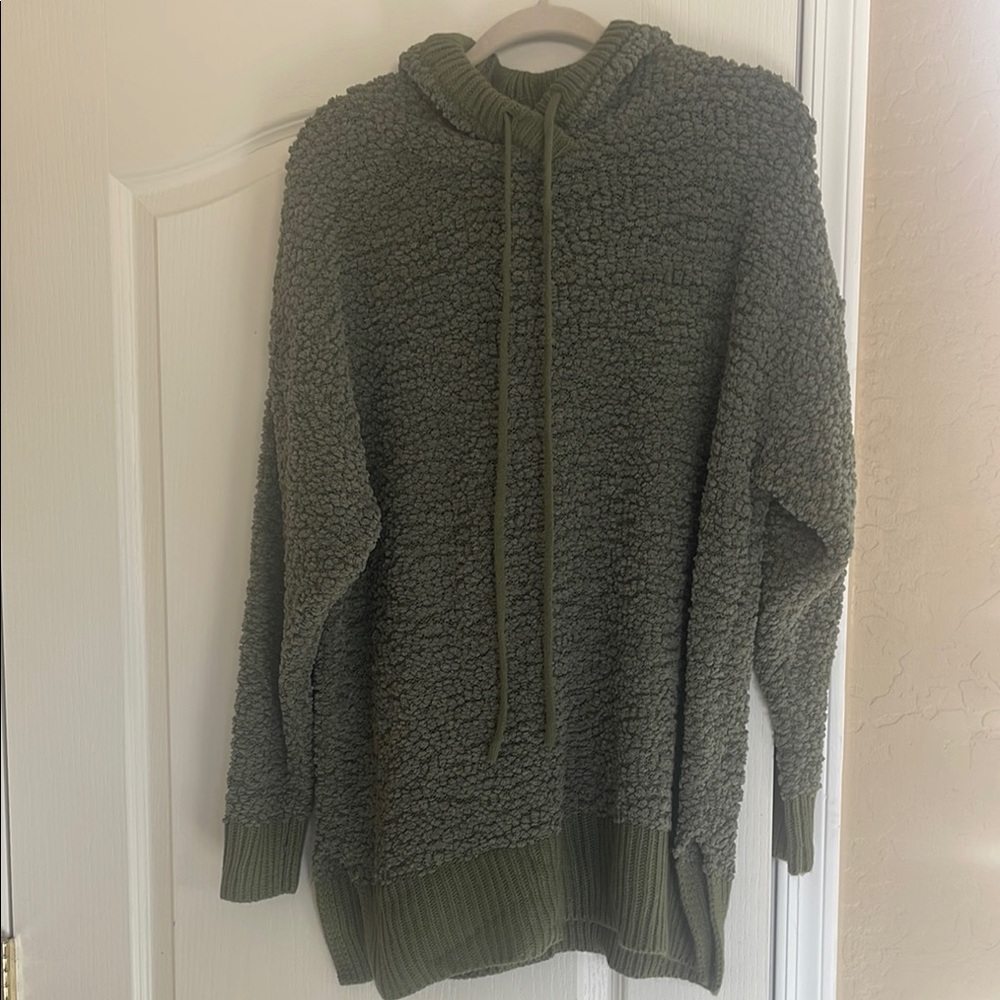 Chic Olive Textured Hoodie Sweater